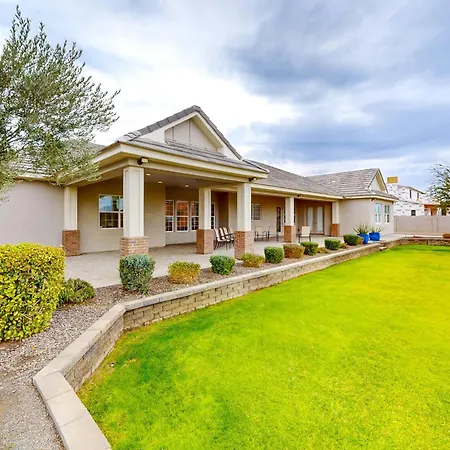 Queen Creek Oasis