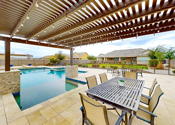 Hotel Oasis Queen Creek